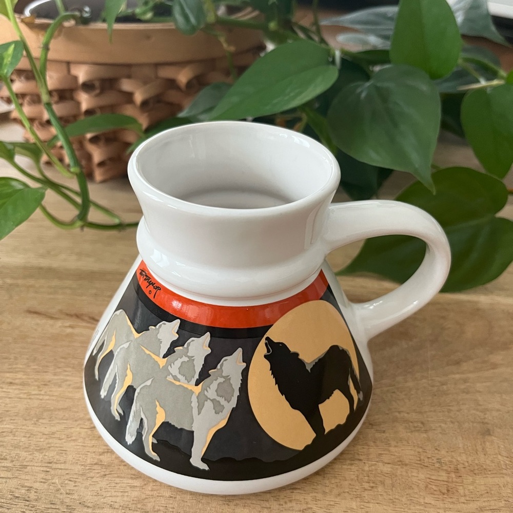 SOLD-Otagiri wolf mug or vase